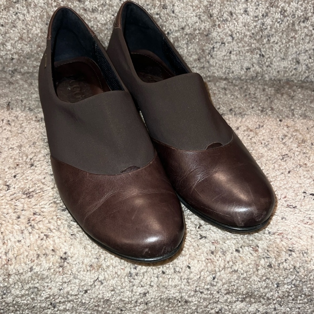 Ecco blown leather casual shoes size 39